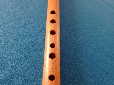 Quena en haya rosada